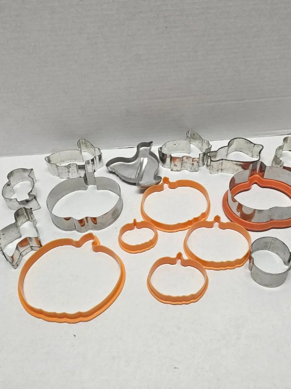 Multi Lot Shape Size Cookie Cutters Pumpkin Chick Duck Rabbit Fish Penguin +